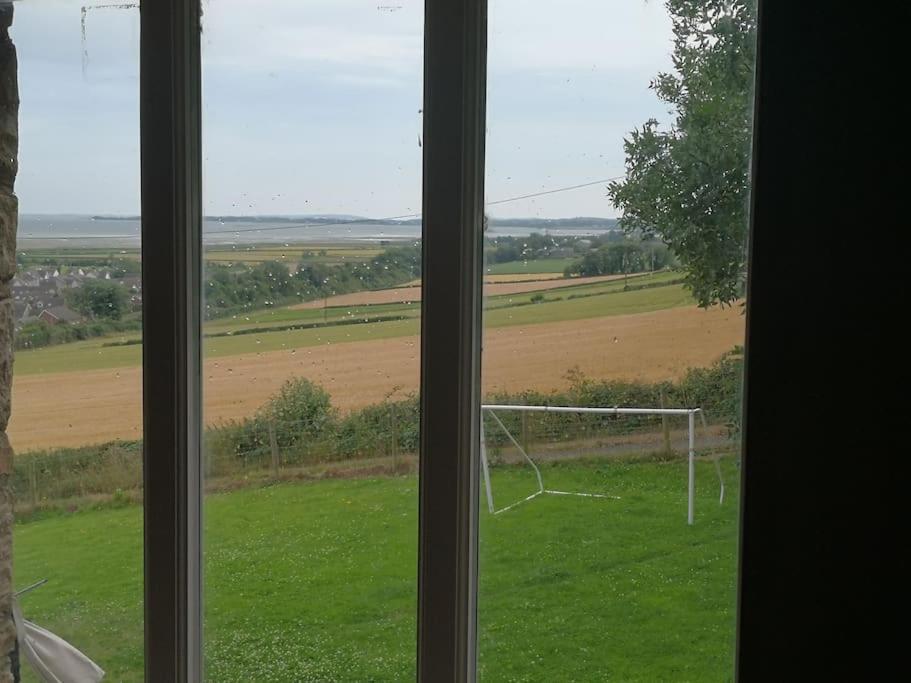 ניוטאונארדס Converted Cattle Barn Overlooking Strangford Lough מראה חיצוני תמונה